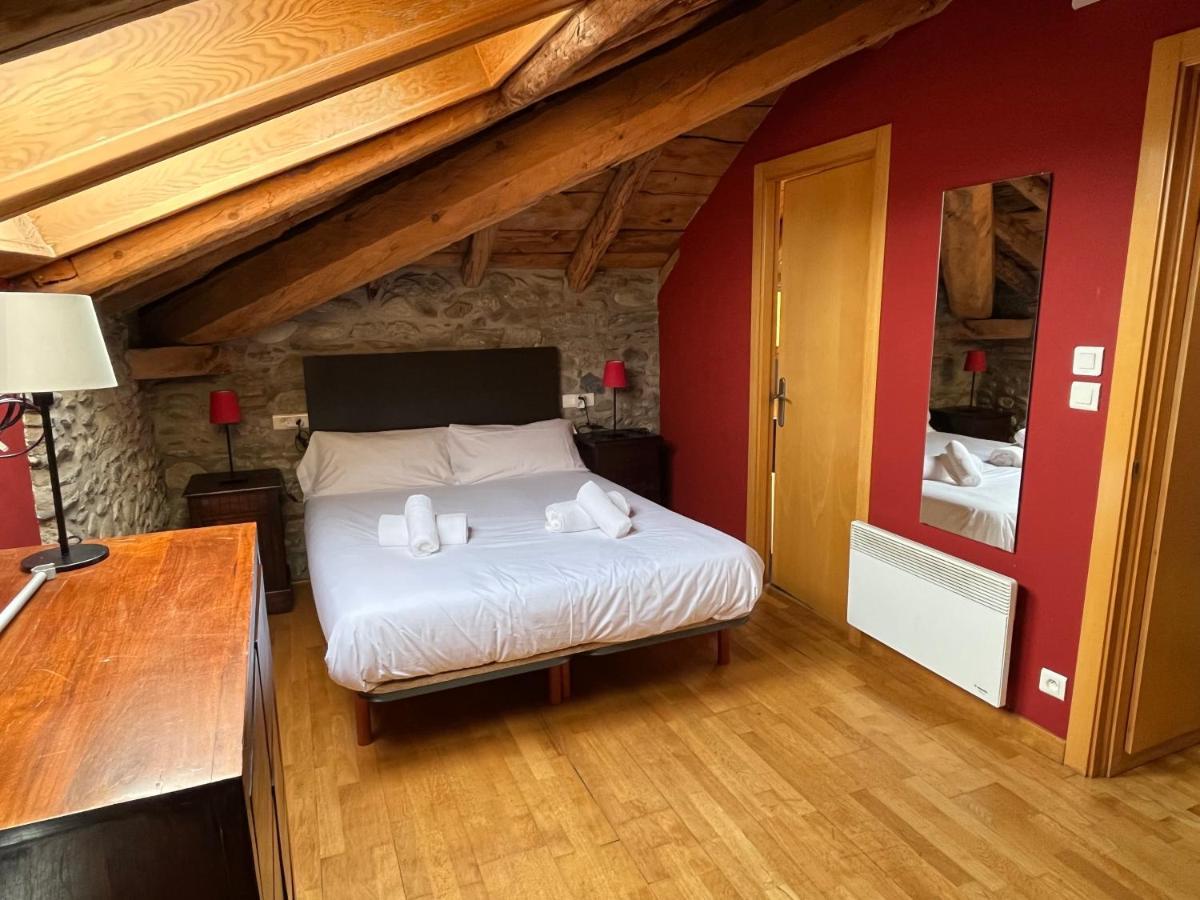 Vila Casa De Poble Acollidora,Amb Llar De Foc, Bourg-Madame Exteriér fotografie