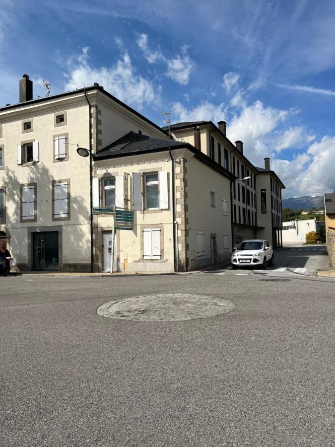 Vila Casa De Poble Acollidora,Amb Llar De Foc, Bourg-Madame Exteriér fotografie